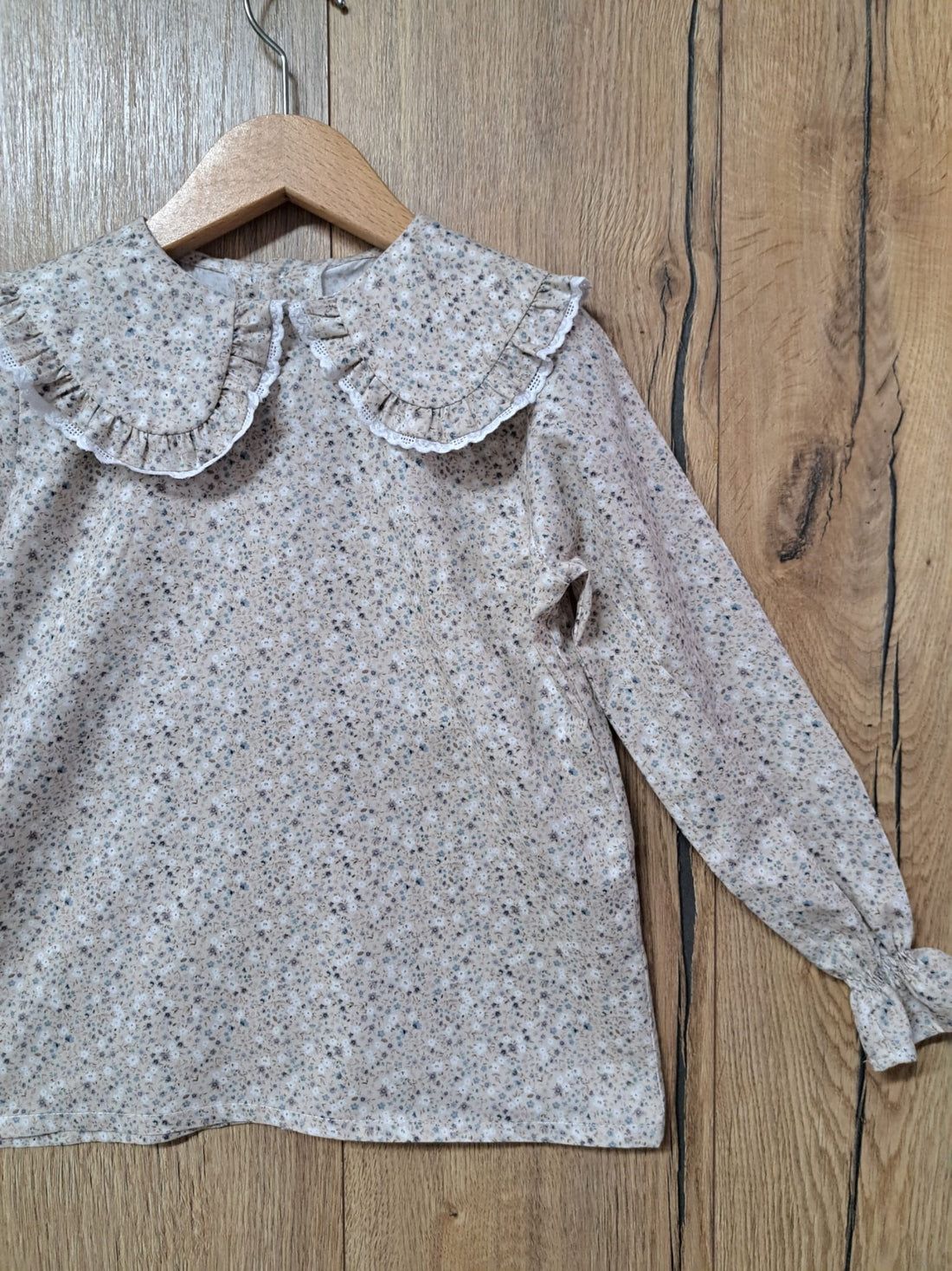 Blusa flores Catalina de Boetiekids. 39,95€