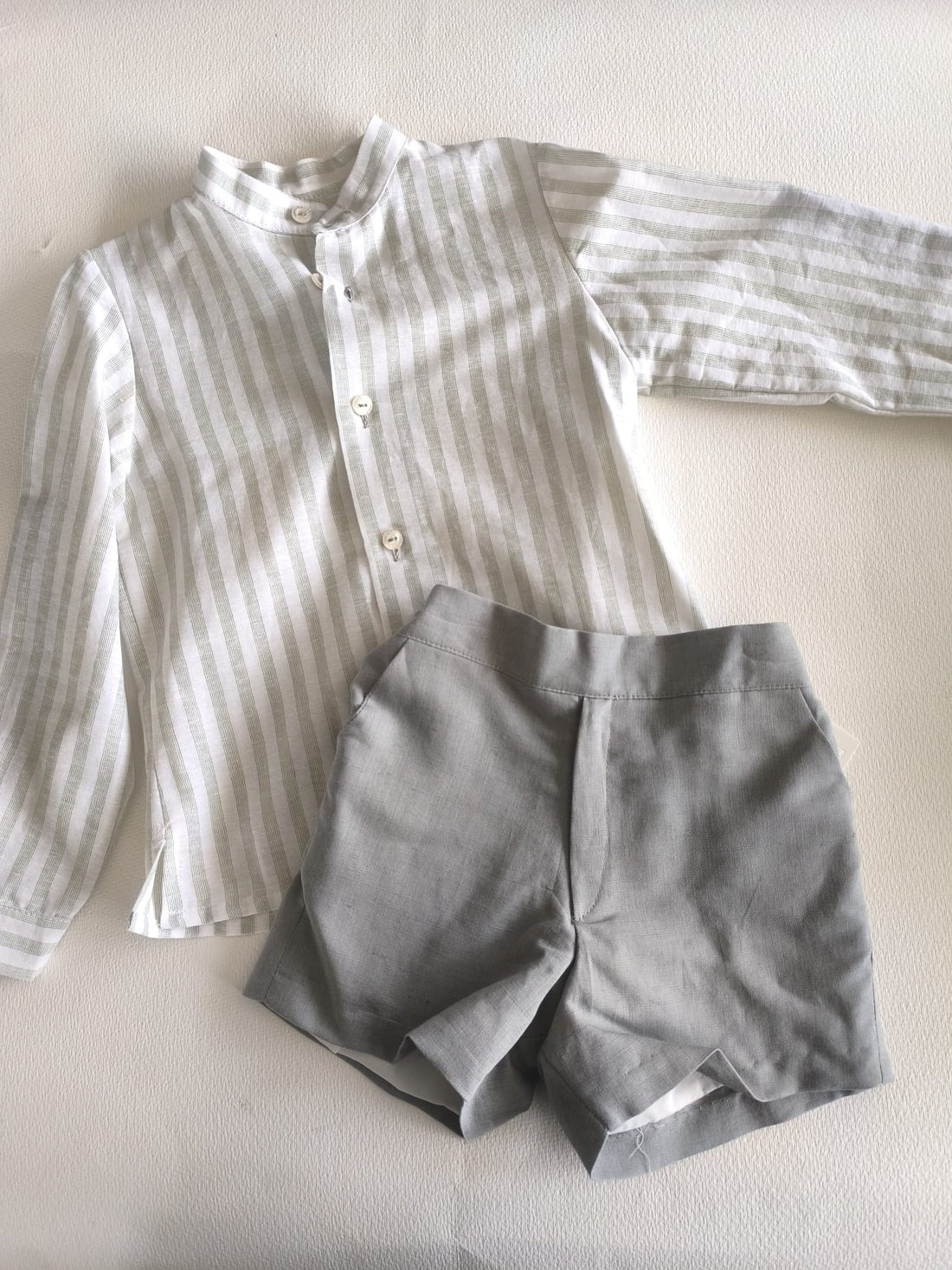 Conjunto niño camisa de rayas y pantalón corto verde Halo