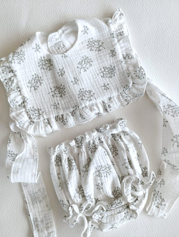 Cubrepañal + baberola verde