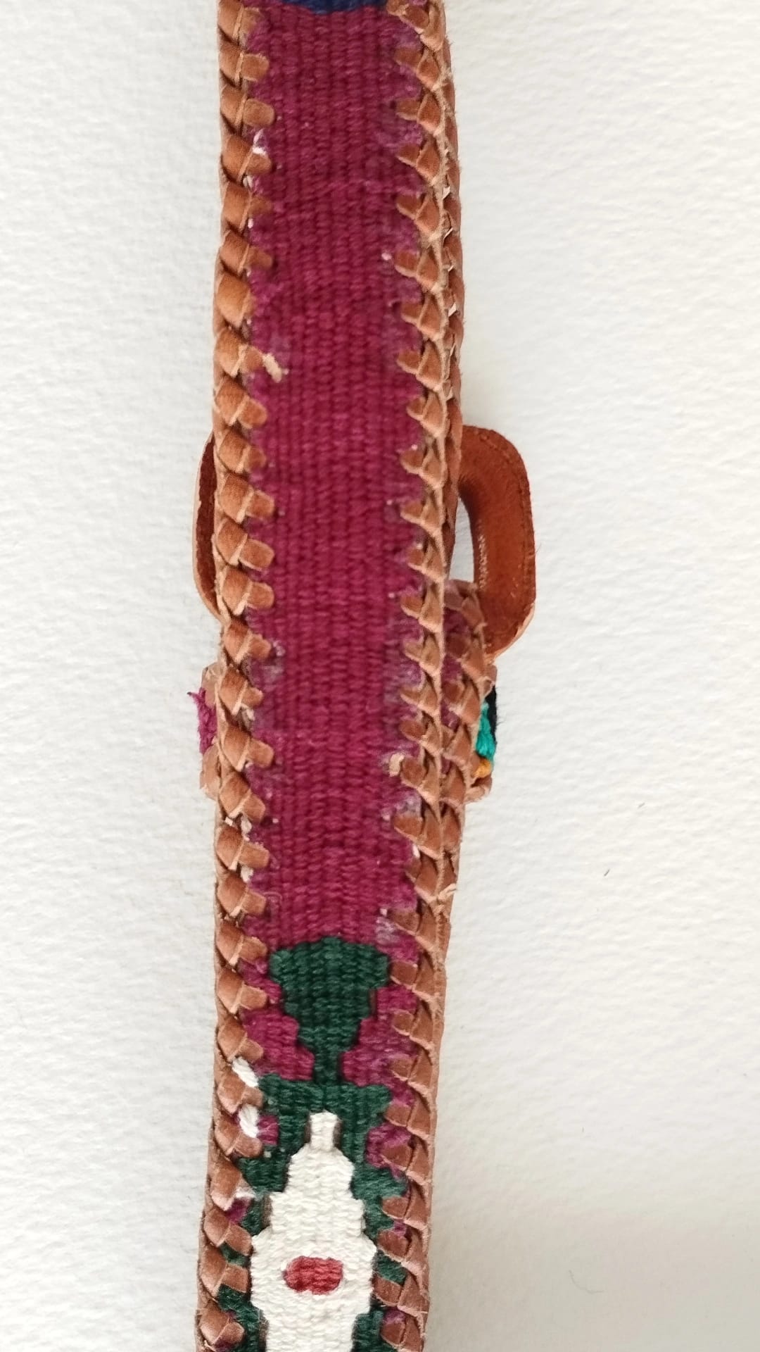 Aporta un toque especial a cualquier conjunto con estos cinturones únicos, creados para acompañar cada paso con estilo y comodidad.