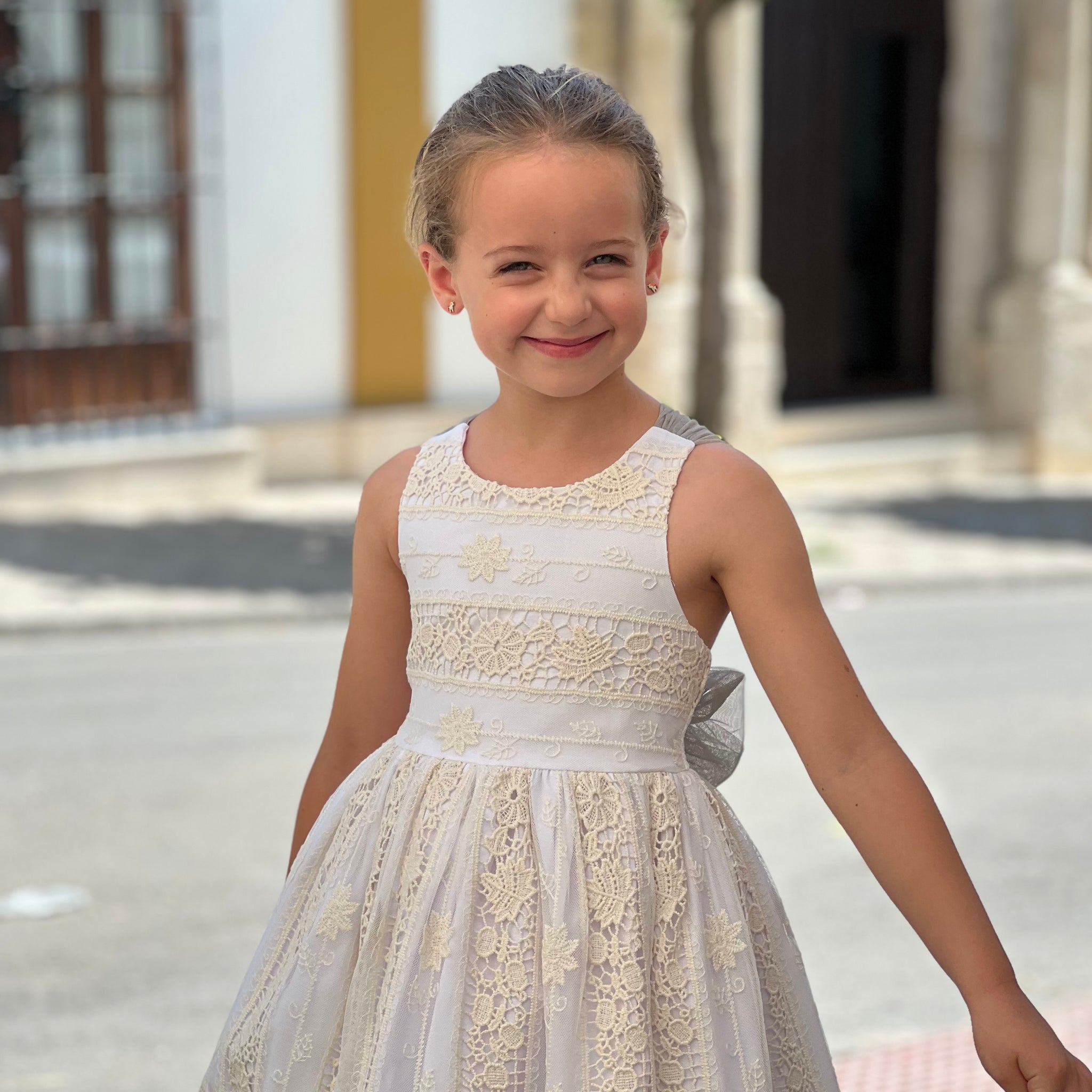 Vestido Arena y laurel