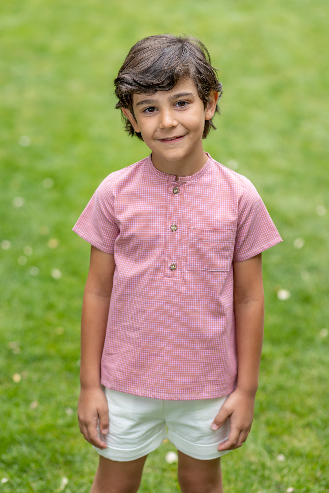 Camisa vichy vino para niño con cuello mao colección Aguasanta