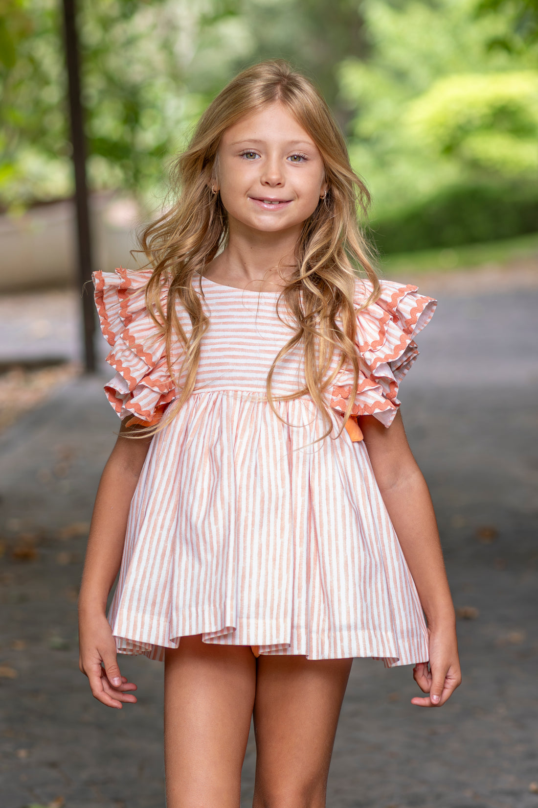 Jesusito rayas Liberty para niña con braguita a juego