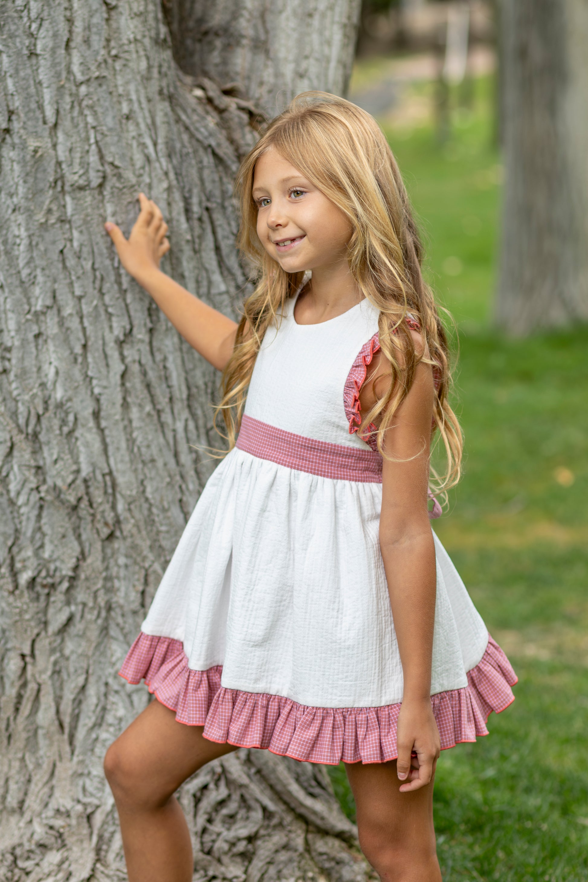 Jesusito mandil vino para niña colección Aguasanta