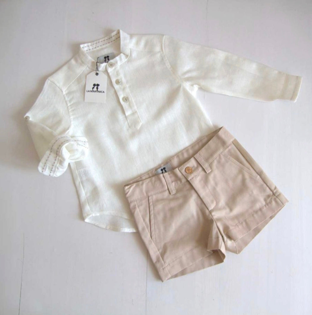 Conjunto niño camisa blanca manga larga y pantalón corto beige Coffee